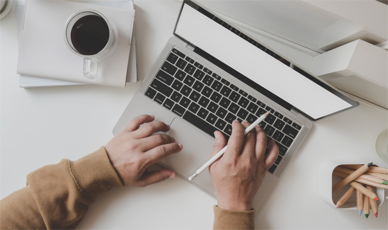A fundraising expert is writing the challenges and solutions in online fundraising.