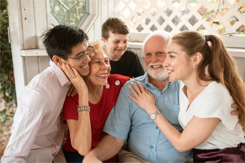 How to organize a fundraiser for a family.