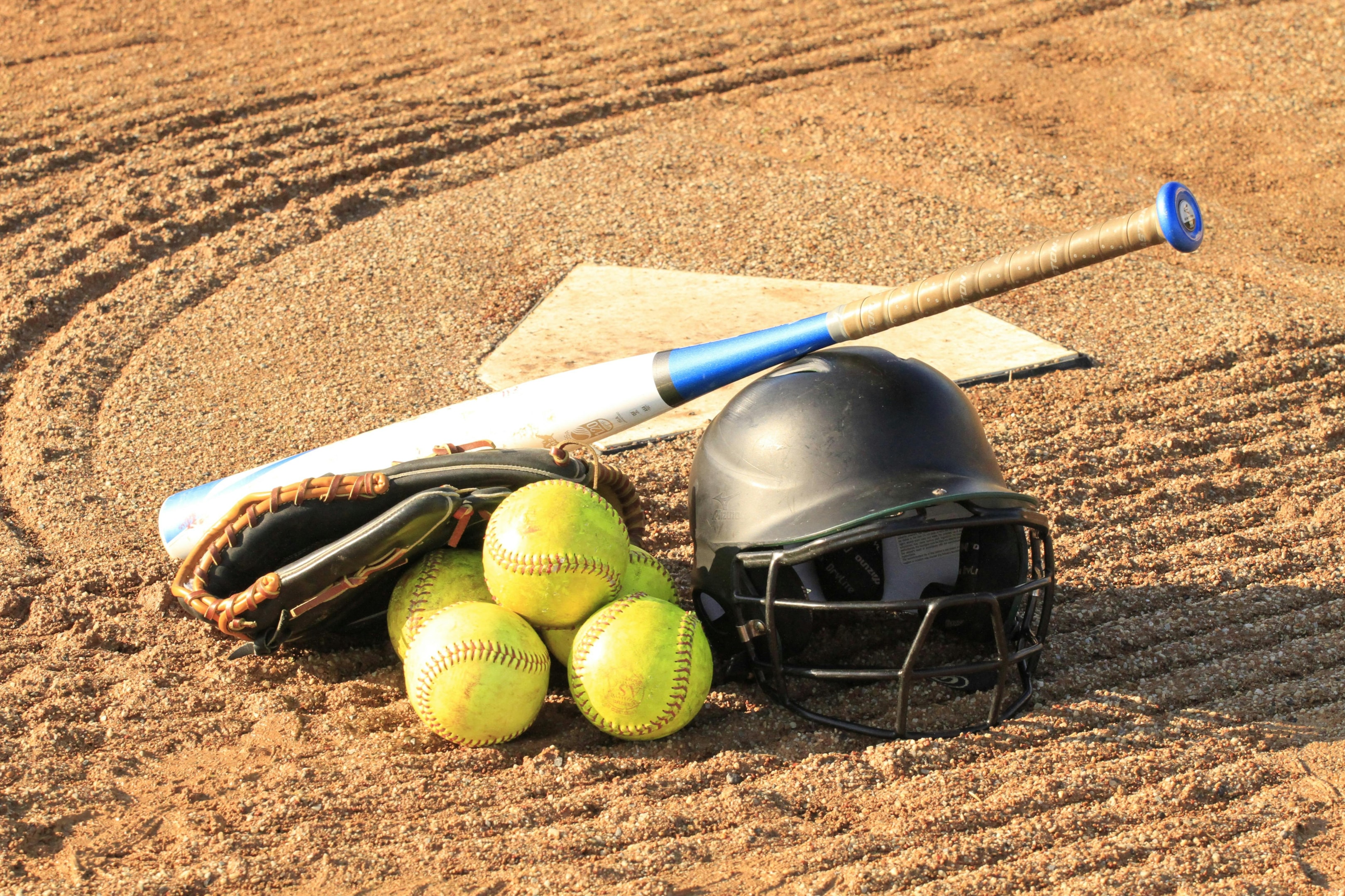 softball fundraising event to raise funds
